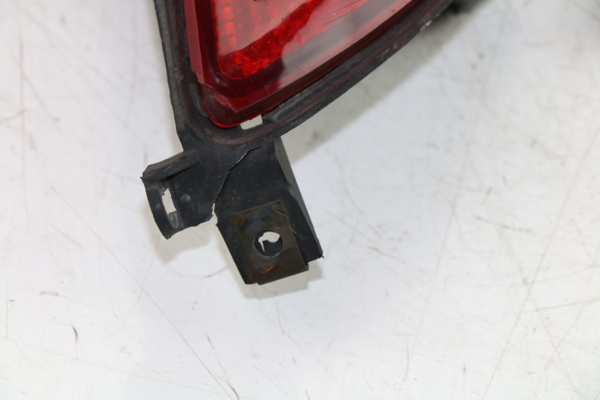 photo de RIGHT TAIL LIGHT HONDA FES PANTHEON 125 (1998 - 2002) - Product overview