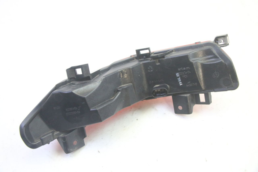 photo de RIGHT TAIL LIGHT PIAGGIO MP3 HPE 350 (2018 - 2020) - Product overview