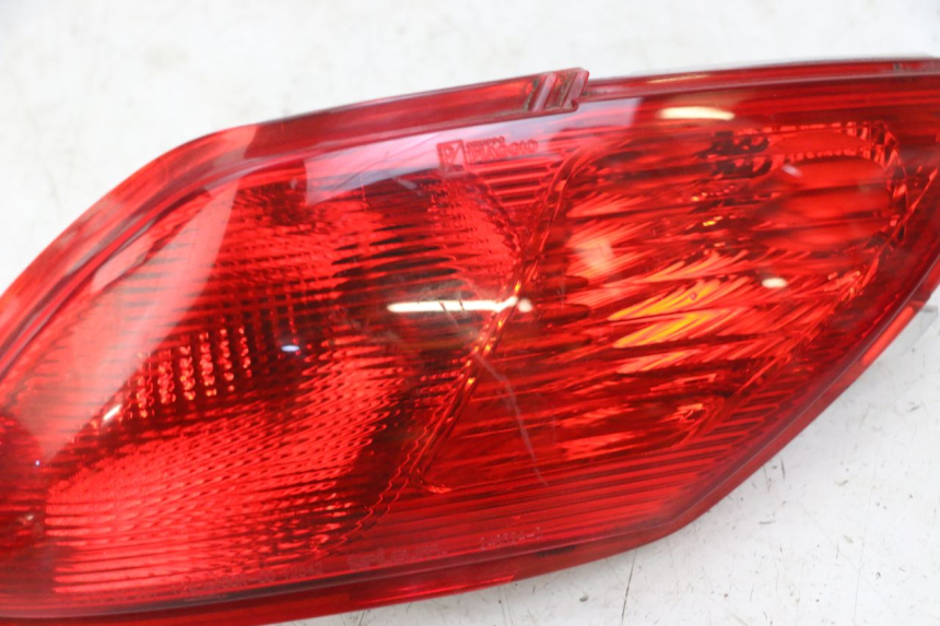 photo de RIGHT TAIL LIGHT PIAGGIO MP3 LT 300 (2010 - 2016) - Markings and original references