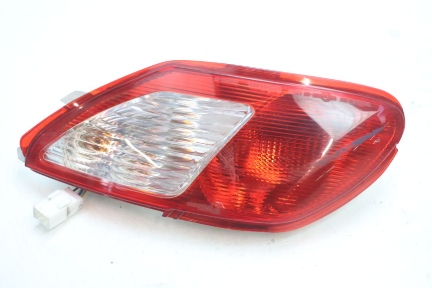 photo de RIGHT TAIL LIGHT PIAGGIO MP3 LT 300 (2010 - 2016) - Product overview