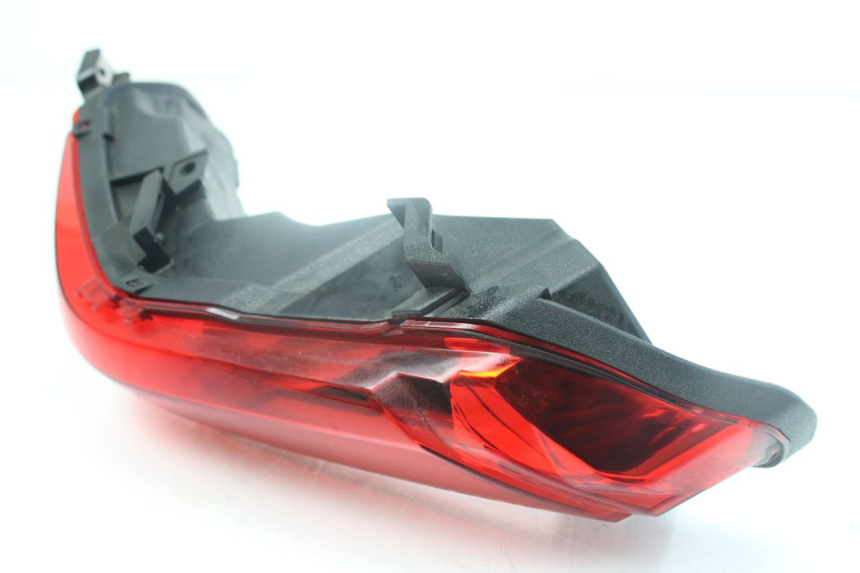 photo de RIGHT REAR LIGHT PIAGGIO MP3 500 (2014 - 2017) - Surface and material condition