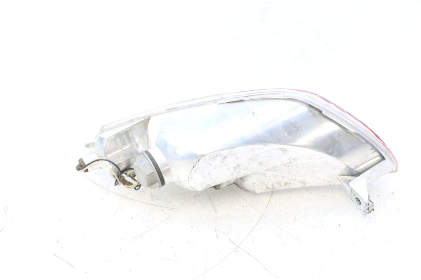 photo de RIGHT TAIL LIGHT PIAGGIO MP3 125 (2006 - 2014) - Technical close-up