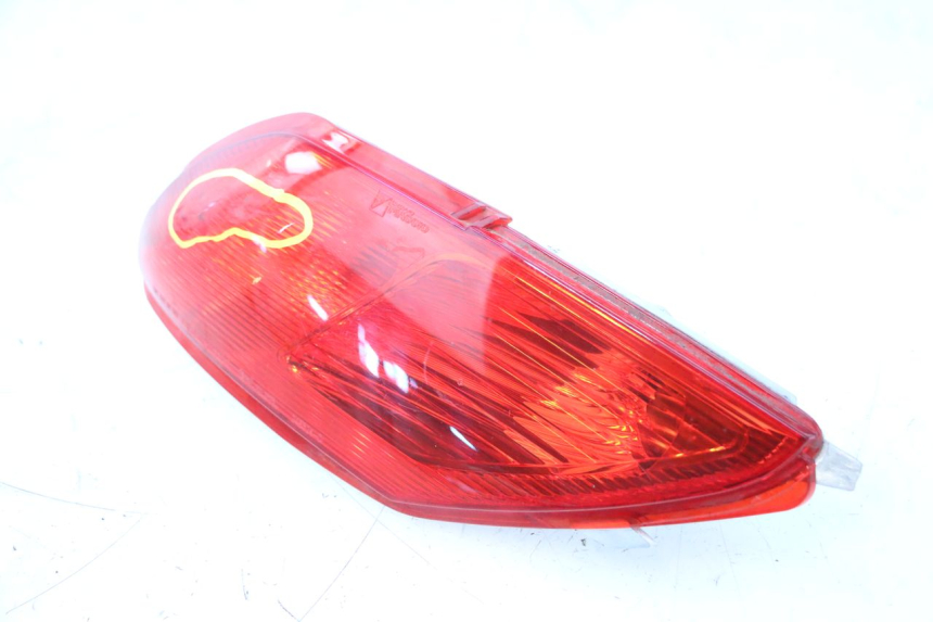 photo de RIGHT REAR LIGHT PIAGGIO MP3 500 (2011 - 2015) - Distinctive features