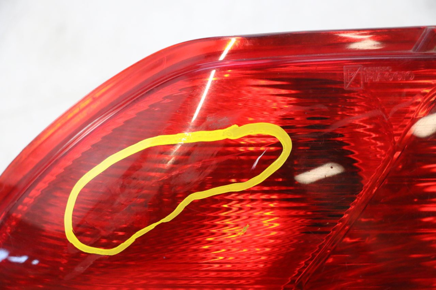 photo de RIGHT REAR LIGHT PIAGGIO MP3 500 (2011 - 2015) - Surface and material condition