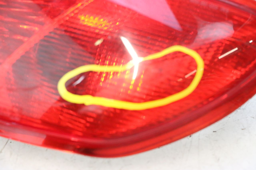 photo de RIGHT REAR LIGHT PIAGGIO MP3 500 (2011 - 2015) - Markings and original references