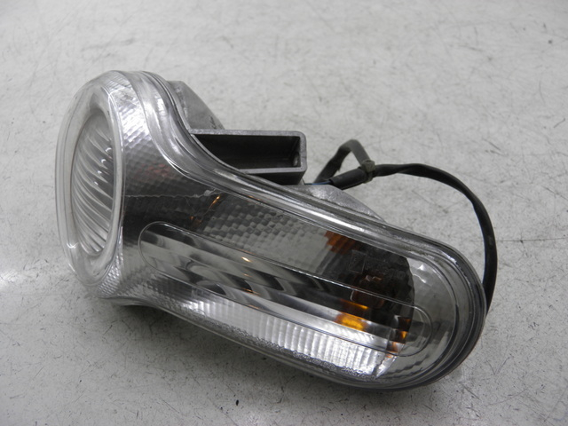 photo de RIGHT TAIL LIGHT PIAGGIO CARNABY 125 (2007 - 2011) - Fixing points details