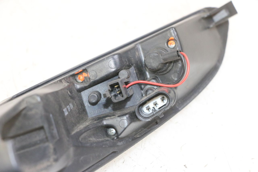 photo de RIGHT TAIL LIGHT PEUGEOT SATELIS 125 (2013 - 2018) - Technical close-up