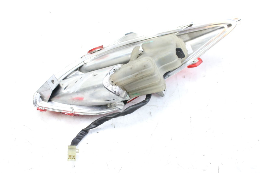 photo de RIGHT REAR LIGHT MBK SKYCRUISER 125 (2010 - 2013) - Zoom on usage condition