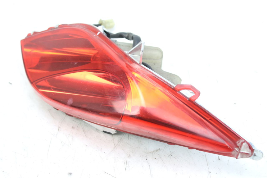 photo de RIGHT REAR LIGHT MBK SKYCRUISER 125 (2010 - 2013) - Surface and material condition