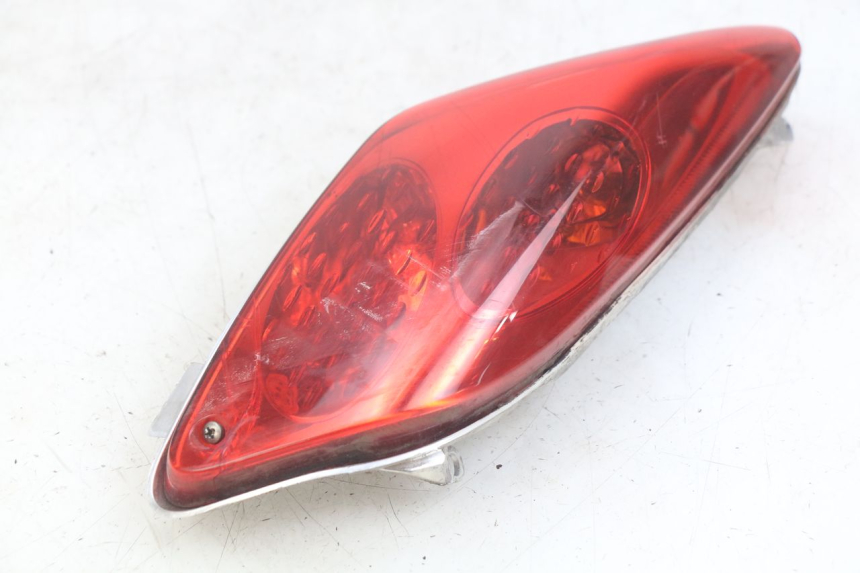 photo de RIGHT REAR LIGHT YAMAHA XMAX X-MAX 125 (2006 - 2009) - Main view