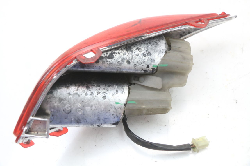photo de RIGHT REAR LIGHT YAMAHA X-MAX XMAX 125 (2010 - 2013) - Technical close-up
