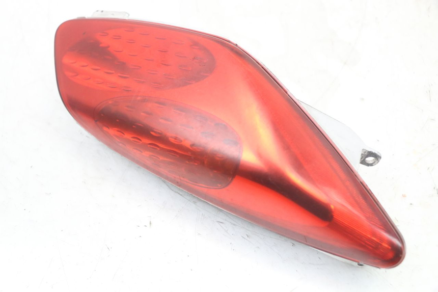 photo de RIGHT REAR LIGHT YAMAHA XMAX X-MAX 125 (2006 - 2009) - Alternative perspective