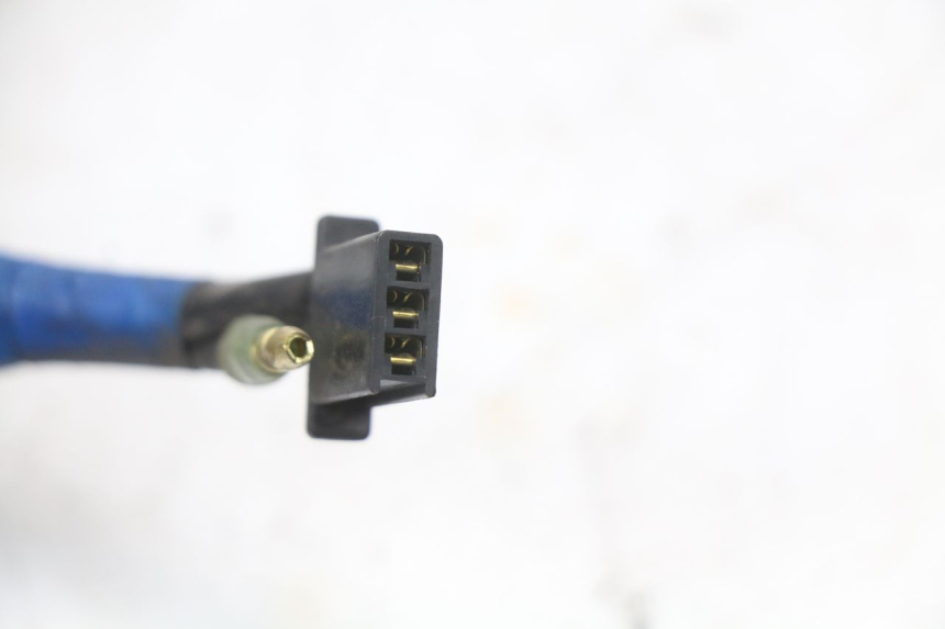 photo de RIGHT REAR LIGHT YAMAHA XMAX X-MAX ABS 125 (2017 - 2020) - Fixing points details