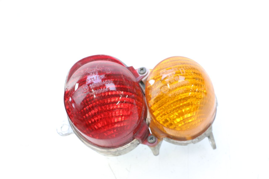 photo de RIGHT TAIL LIGHT YAMAHA YP MAJESTY 125 (1998 - 2001) - Main view