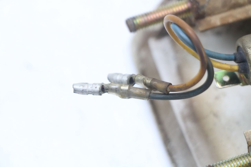 photo de TAIL LIGHT YAMAHA DTLC 125 (1982 - 1987) - Surface and material condition