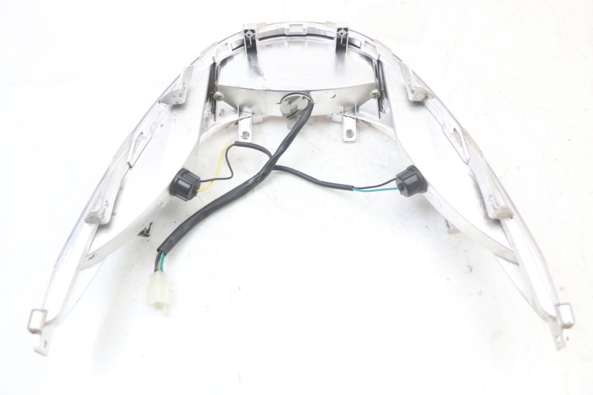 photo de TAIL LIGHT WAYSCRAL E-START 1 (2018 - 2022) - Surface and material condition