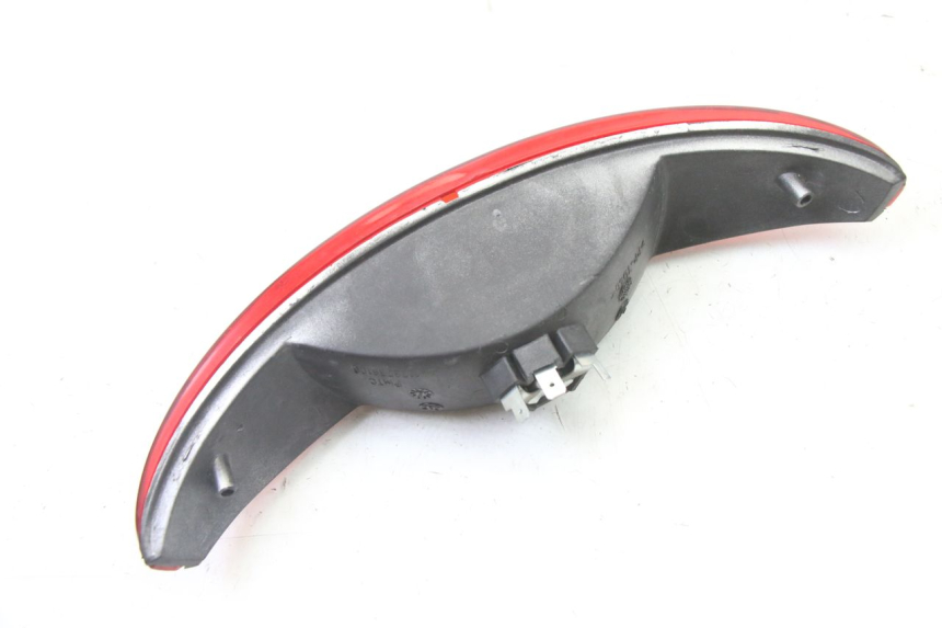 photo de REAR LIGHT PEUGEOT ELYSEO 125 (1999 - 2004) - Alternative perspective