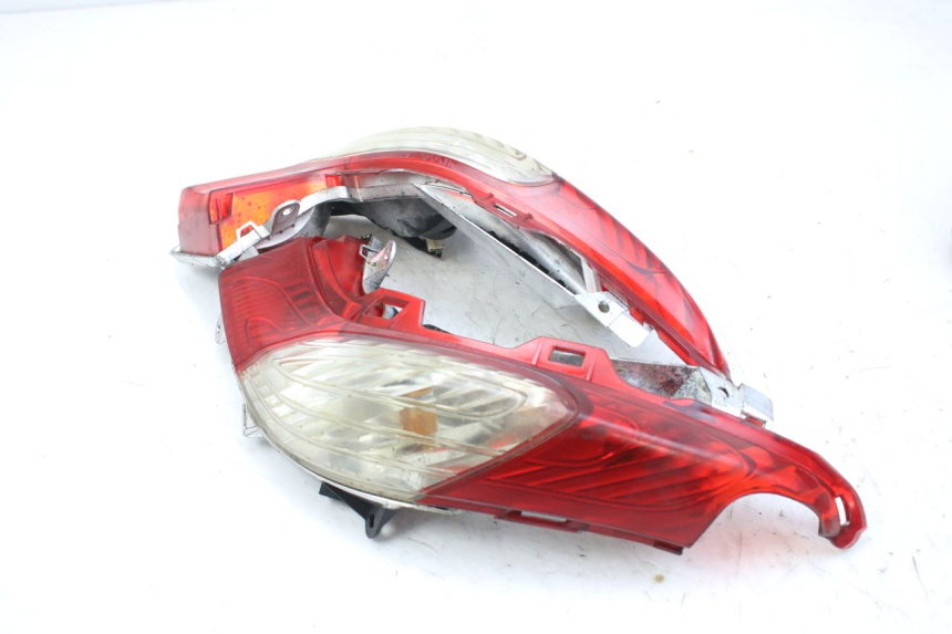photo de REAR LIGHT HONDA FES S-WING SWING ABS 125 (2007 - 2015) - Alternative perspective