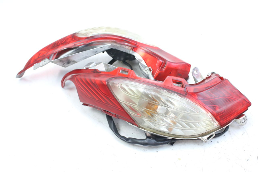 photo de REAR LIGHT HONDA FES S-WING SWING ABS 125 (2007 - 2015) - Technical close-up