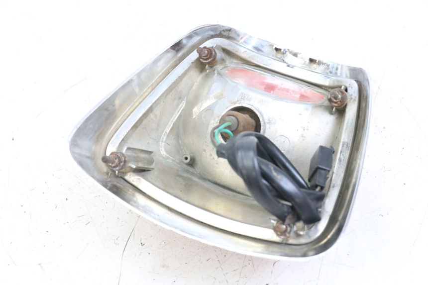 photo de REAR LIGHT SYM FIDDLE 2 50 (2008 - 2013) - Surface and material condition