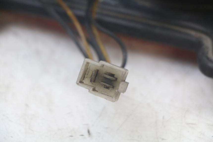 photo de REAR LIGHT YAMAHA FJ 3CX 1200 (1986 - 1996) - Component zoom