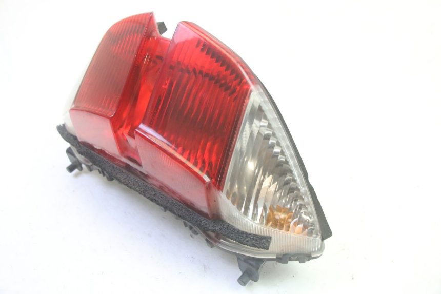 photo de REAR LIGHT YAMAHA FJR ABS 1300 (2006 - 2012) - Technical close-up