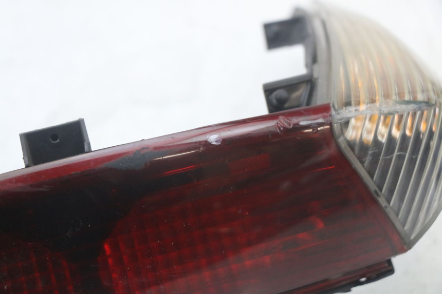 photo de TAIL LIGHT HONDA FJS SILVERWING SILVER WING 600 (2001 - 2010) - Zoom on usage condition