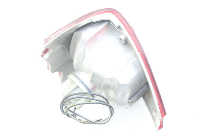 photo de REAR LIGHT PIAGGIO FLY 100 (2006 - 2010) - Alternative perspective