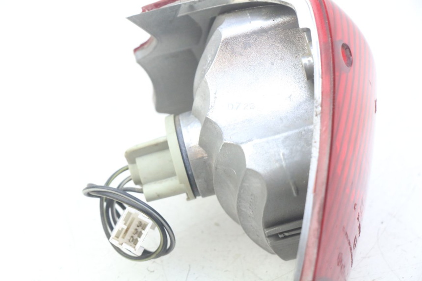 photo de REAR LIGHT PIAGGIO FLY 100 (2006 - 2010) - Component detail