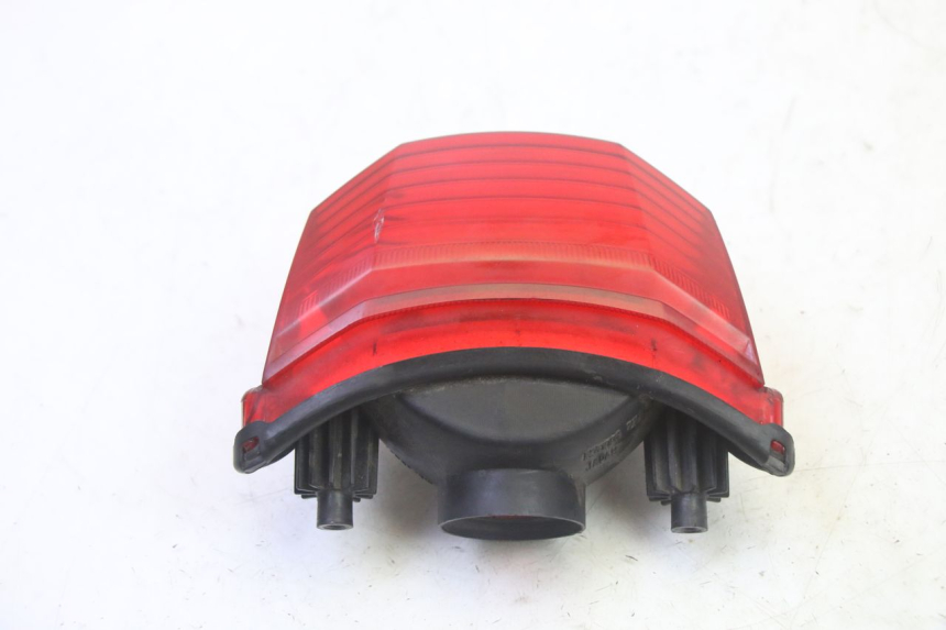 photo de TAIL LIGHT YAMAHA FZ6 N FAZER 600 (2004 - 2006) - Surface and material condition