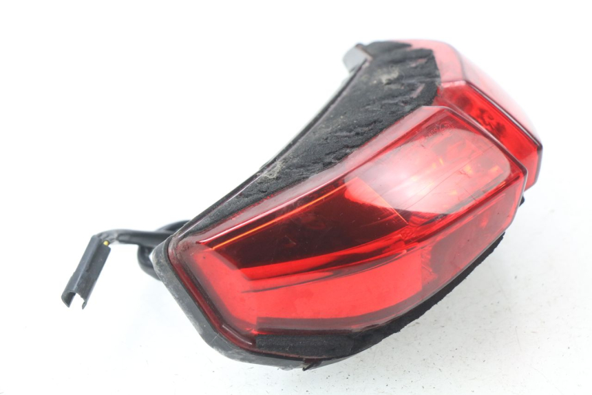 photo de TAIL LIGHT YAMAHA FZ8 800 (2010 - 2016) - Fixing points details