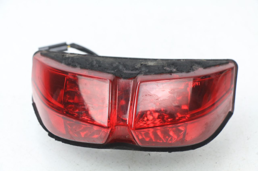photo de TAIL LIGHT YAMAHA FZ8 800 (2010 - 2016) - Surface and material condition