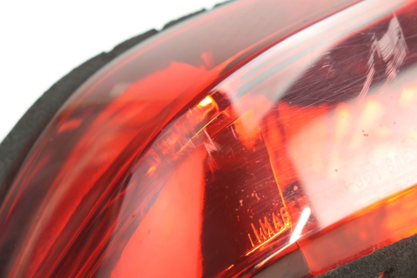 photo de TAIL LIGHT YAMAHA FZ8 800 (2010 - 2016) - Zoom on usage condition