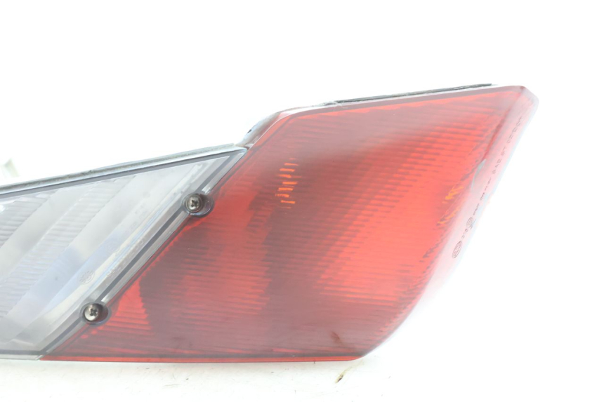 photo de LEFT TAIL LIGHT APRILIA ATLANTIC S 125 (2010 - 2013) - Zoom on usage condition