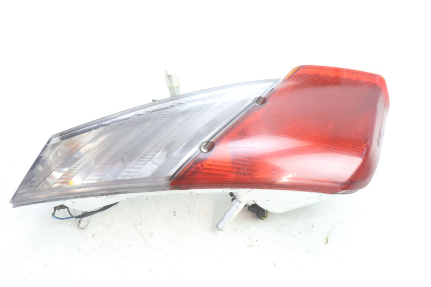 photo de LEFT TAIL LIGHT APRILIA ATLANTIC S 125 (2010 - 2013) - Technical close-up