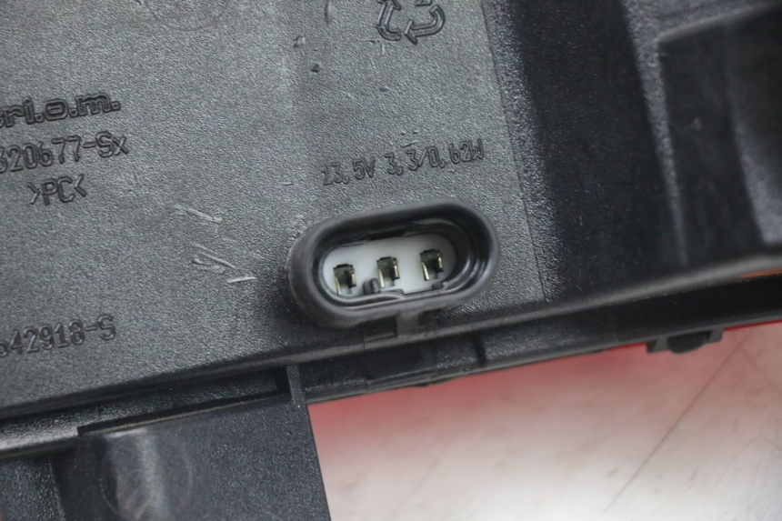 photo de LEFT TAIL LIGHT PIAGGIO MP3 500 (2014 - 2017) - Surface and material condition