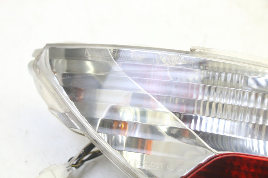 photo de LEFT TAIL LIGHT PIAGGIO MP3 125 (2006 - 2014) - Component detail