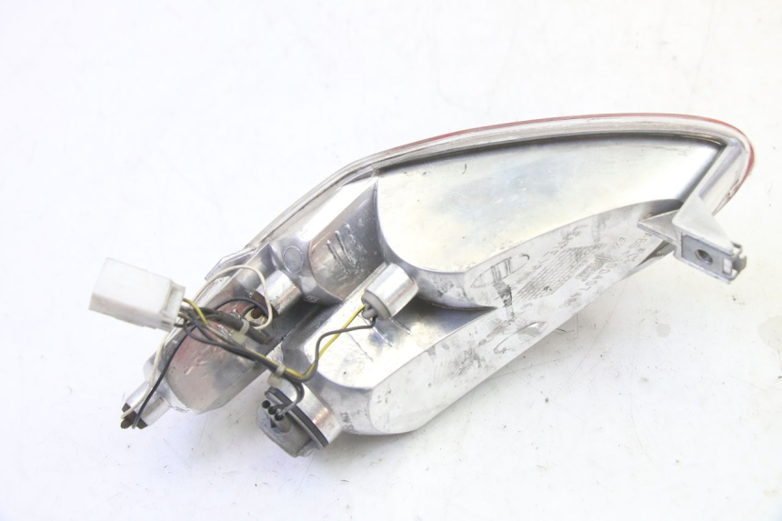 photo de LEFT TAIL LIGHT PIAGGIO MP3 125 (2006 - 2014) - Technical close-up