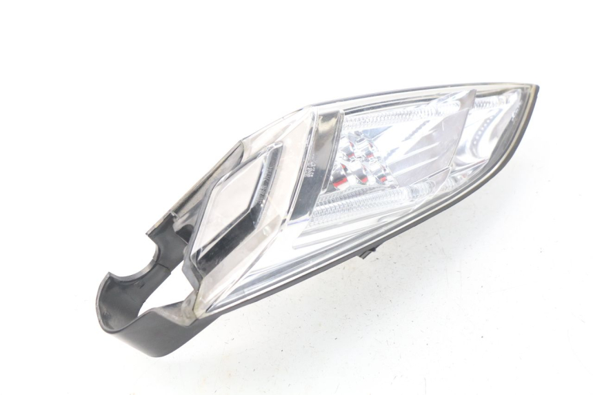 photo de LEFT TAIL LIGHT PEUGEOT SATELIS 300 (2012 - 2015) - Fixing points details