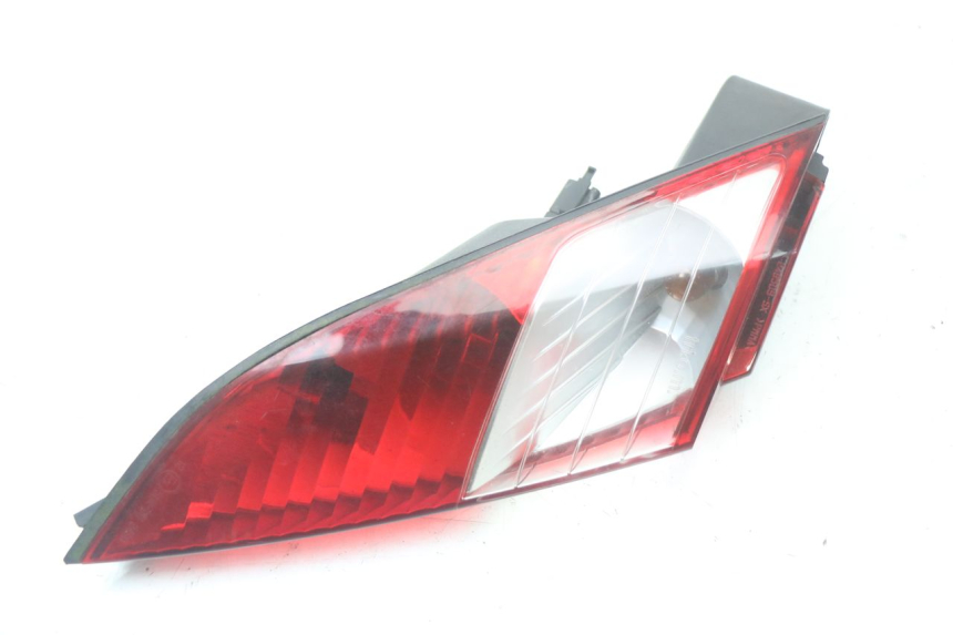 photo de LEFT REAR LIGHT PEUGEOT SATELIS 125 (2010 - 2012) - Technical close-up