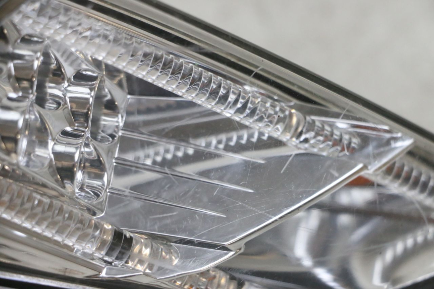 photo de LEFT TAIL LIGHT PEUGEOT SATELIS 125 (2013 - 2018) - Component detail