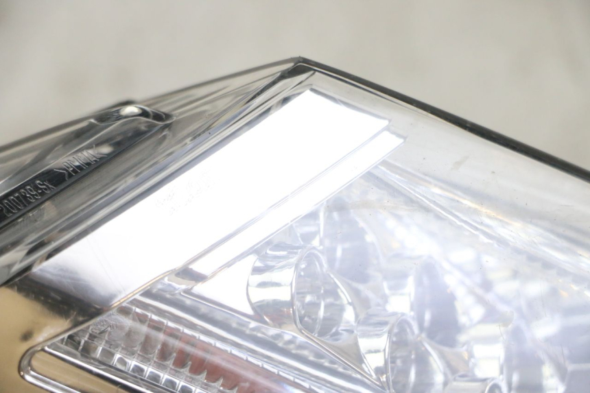 photo de LEFT TAIL LIGHT PEUGEOT SATELIS 125 (2013 - 2018) - Alternative perspective