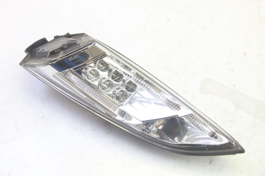 photo de LEFT REAR LIGHT PEUGEOT SATELIS 125 (2010 - 2012) - Alternative perspective