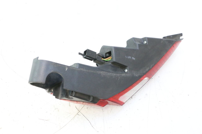 photo de LEFT REAR LIGHT PEUGEOT SATELIS 125 (2006 - 2009) - Checked used part
