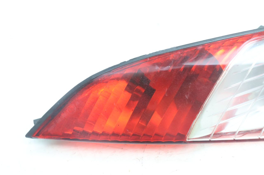 photo de LEFT REAR LIGHT PEUGEOT SATELIS 125 (2006 - 2009) - Component detail