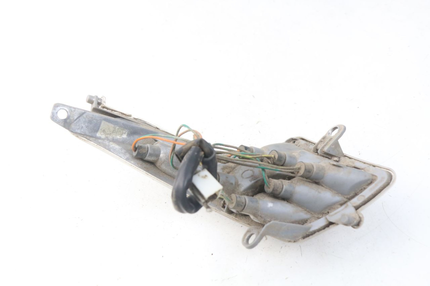 photo de LEFT TAIL LIGHT PEUGEOT VIVACITY NEW 4T 50 (2008 - 2017) - Alternative perspective