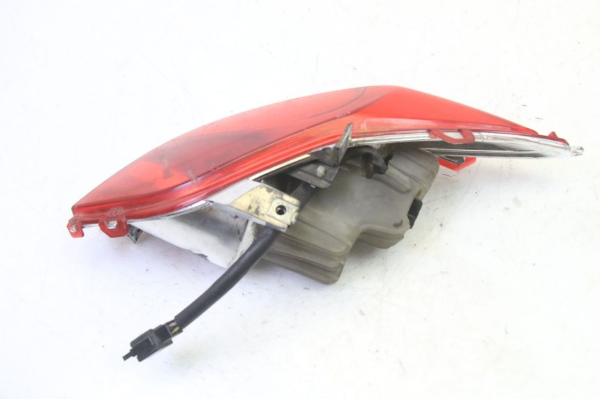 photo de LEFT REAR LIGHT YAMAHA X-MAX XMAX 125 (2010 - 2013) - Product overview