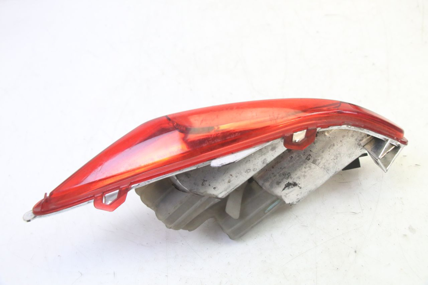 photo de LEFT REAR LIGHT YAMAHA X-MAX XMAX 125 (2010 - 2013) - Fixing points details