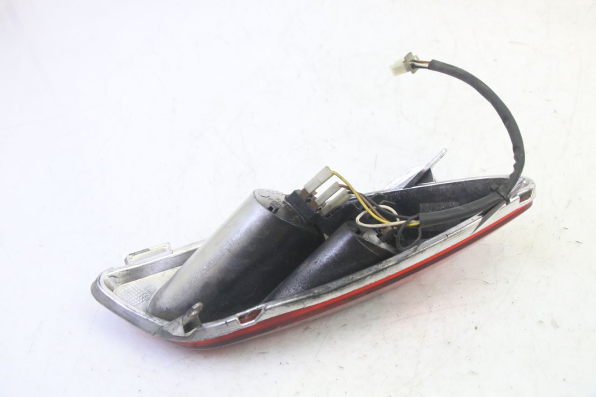 photo de LEFT REAR LIGHT YAMAHA X-MAX XMAX 250 (2006 - 2009) - Technical close-up