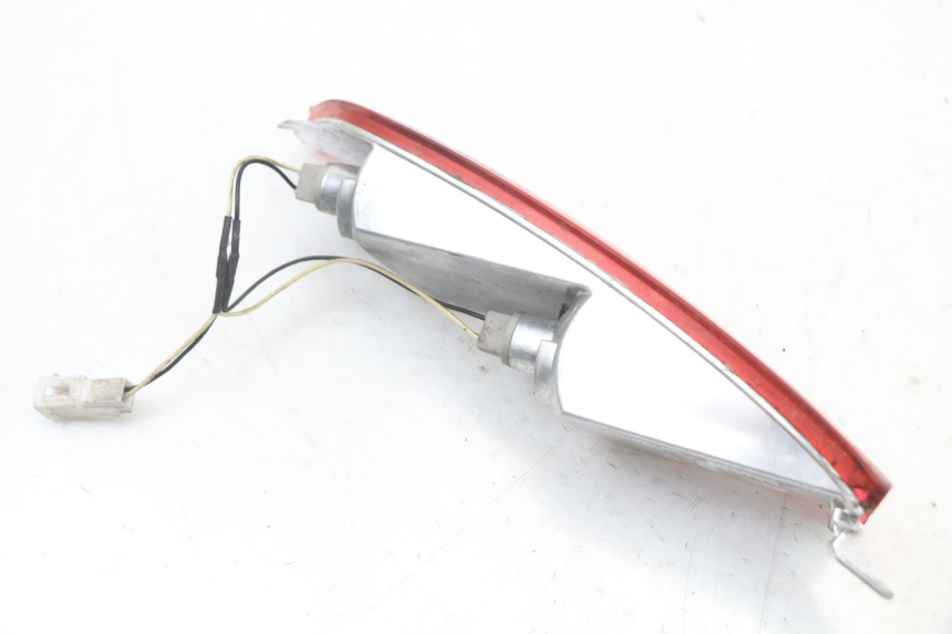 photo de LEFT TAIL LIGHT PIAGGIO XEVO - X EVO 125 (2007 - 2017) - Technical close-up